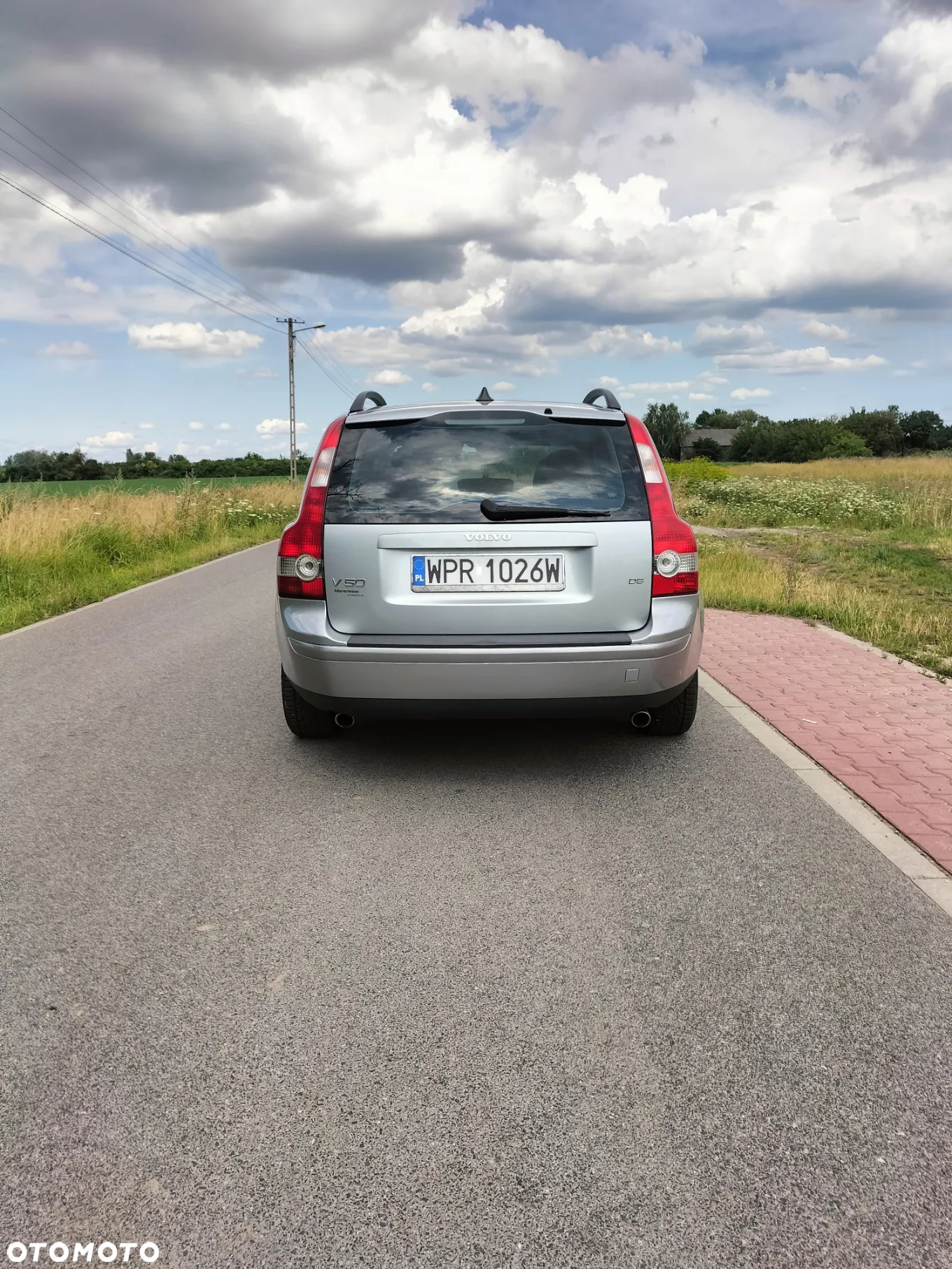 Volvo V50 2.4D5 Momentum - 3