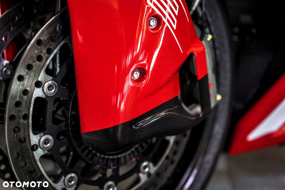 MV AGUSTA F3 - 12