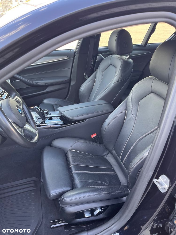 BMW Seria 5 530i xDrive M Sport sport - 14