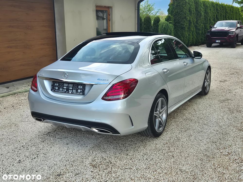 Mercedes-Benz Klasa C 300 7G-TRONIC AMG Line - 22