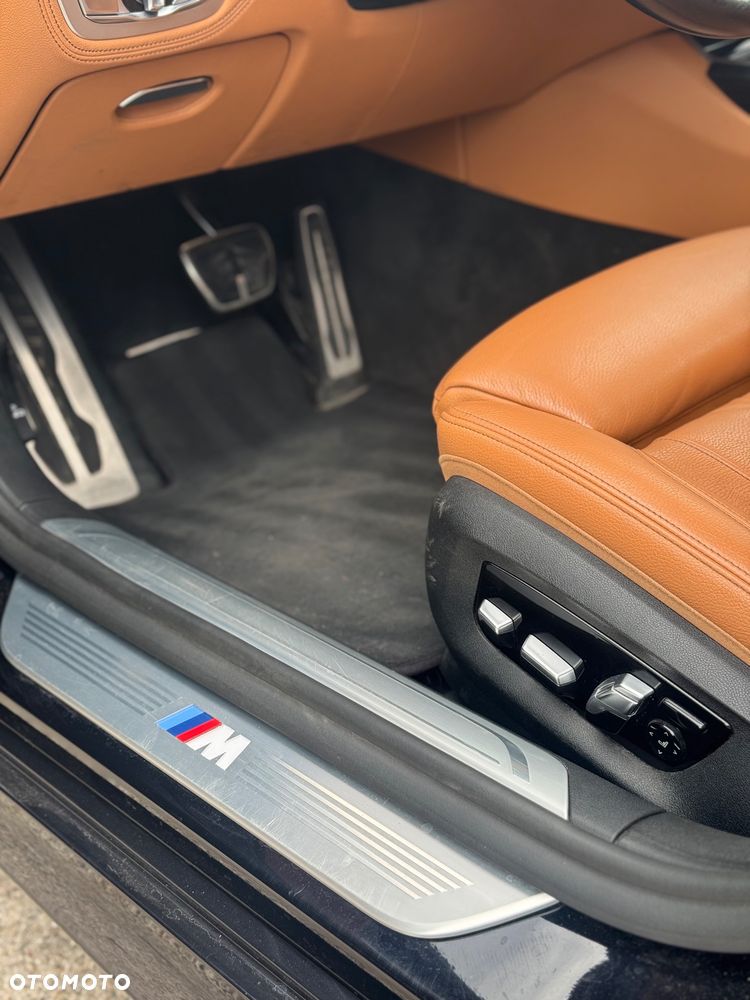 BMW Seria 7 730d xDrive sport - 24