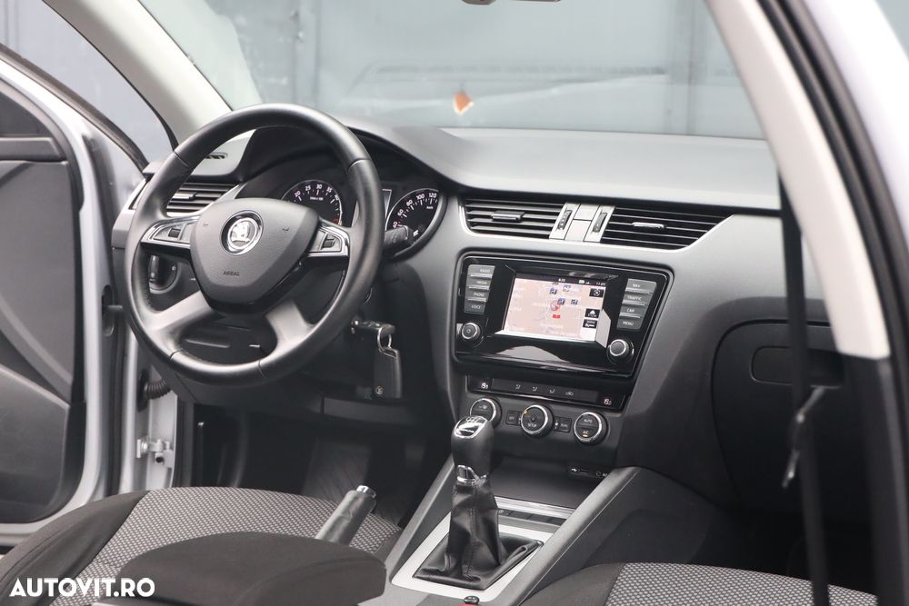 Skoda Octavia 1.6 TDI (Green tec) Ambition - 17