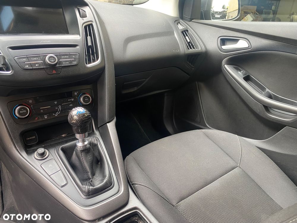 Ford Focus - 12
