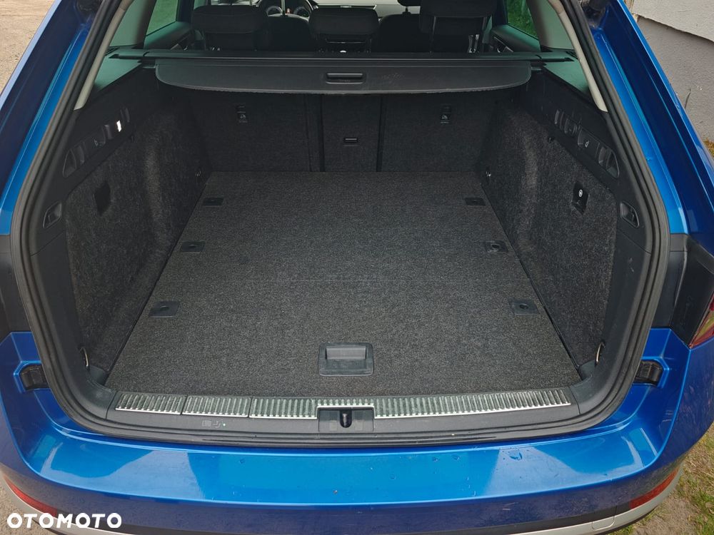 Skoda Superb 2.0 TDI 4x4 DSG Scout - 22