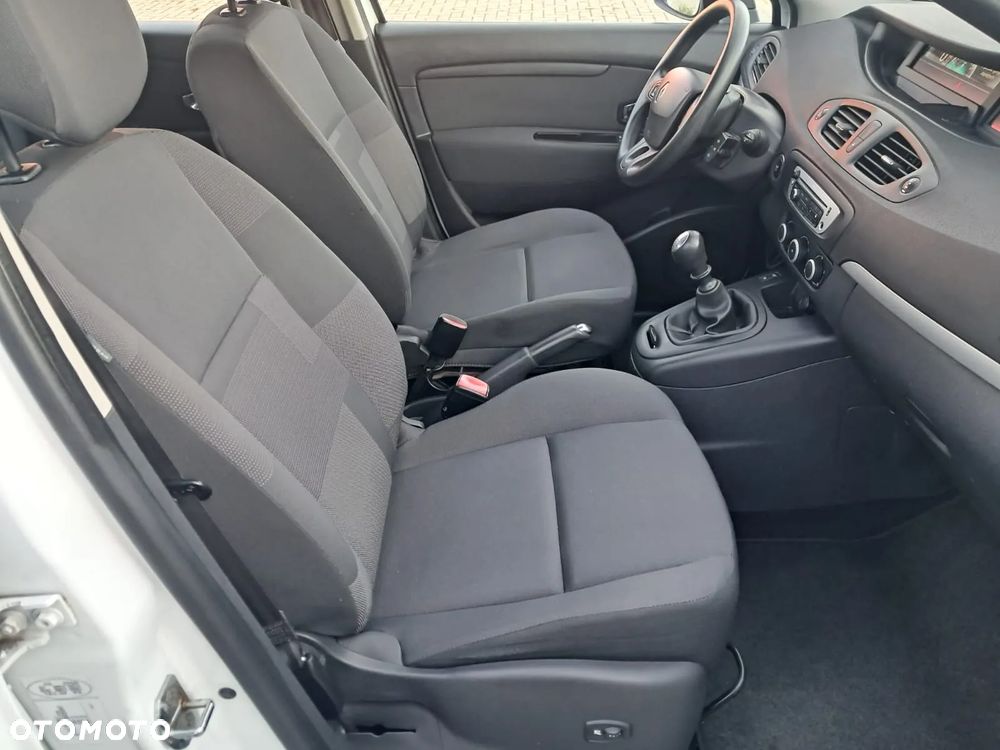 Renault Scenic 1.6 16V 110 TomTom Edition - 22