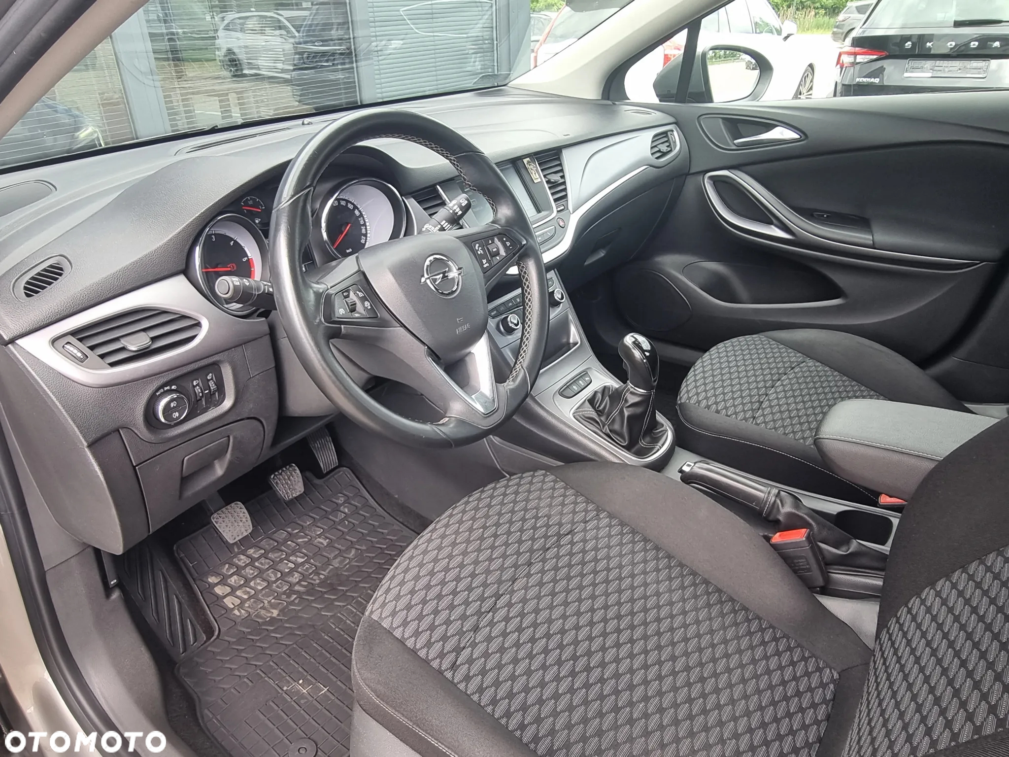 Opel Astra V 1.6 CDTI Enjoy S&S - 23