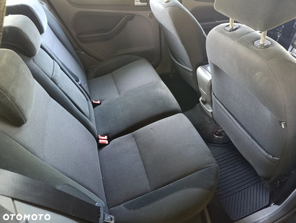 Ford Focus 2.0 TDCi Ghia - 20