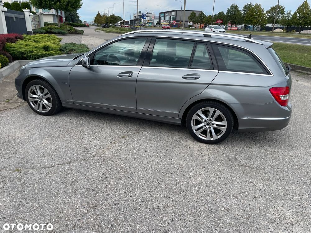 Mercedes-Benz Klasa C 180 BlueEFFICIENCY 7G-TRONIC Avantgarde - 12