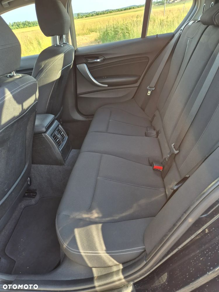 BMW Seria 1 118d Sport Line - 12