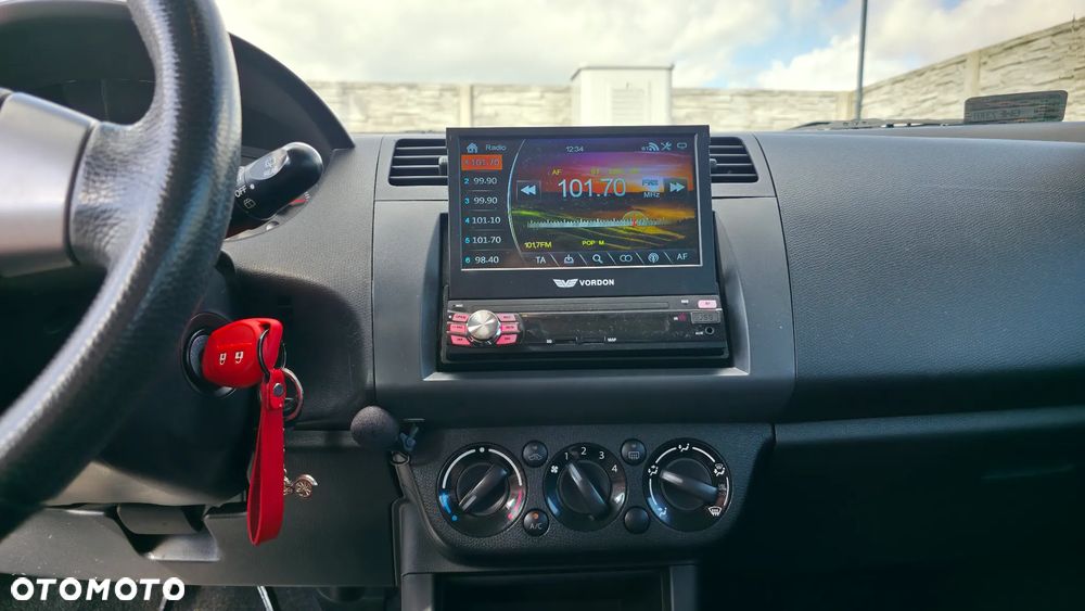 Suzuki Swift - 5