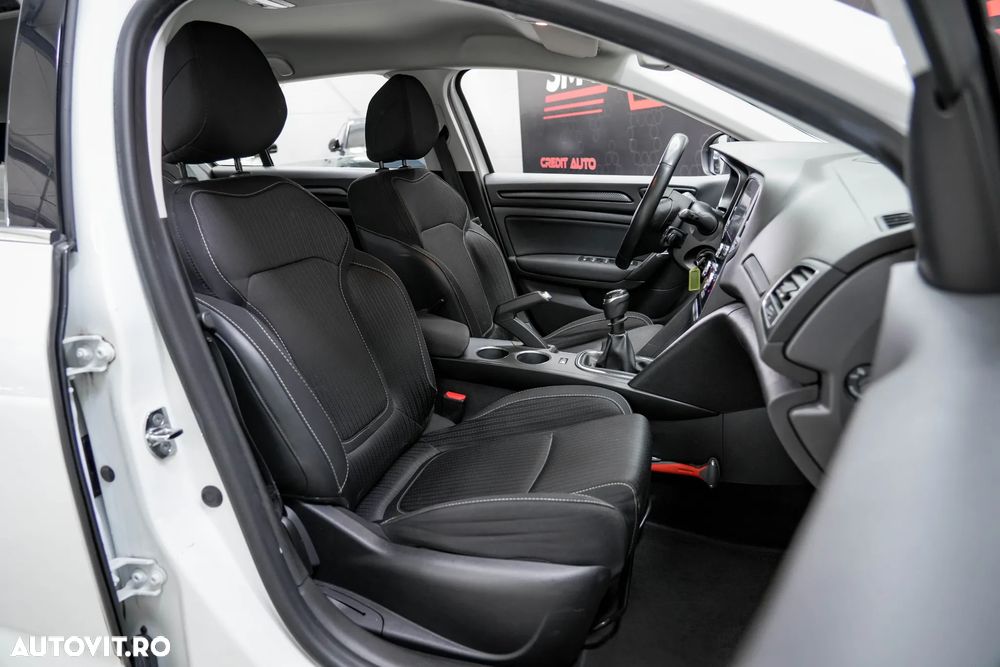 Renault Megane - 9