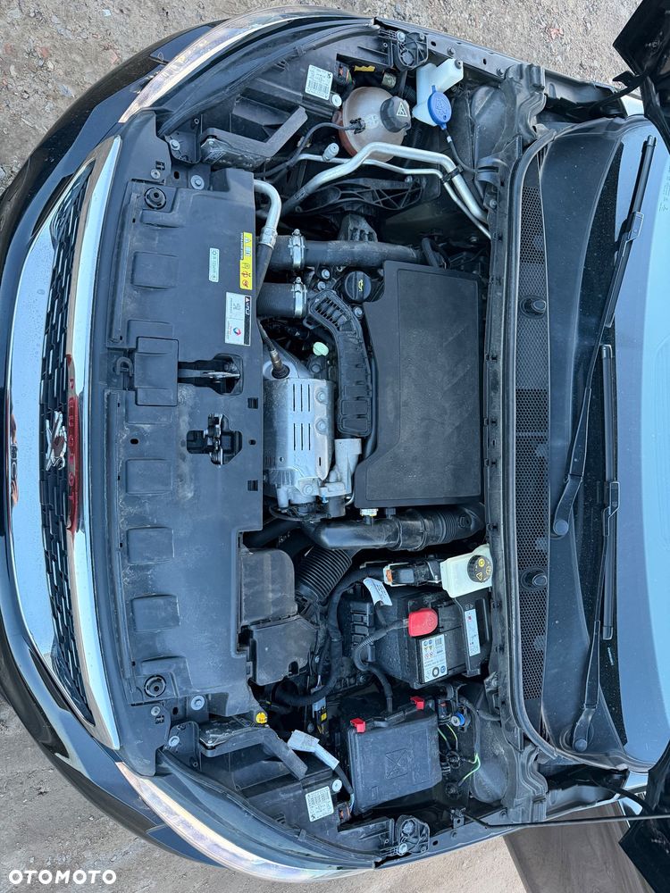 Peugeot 308 PureTech 130 GPF EAT8 Stop & Start GT Pack - 38