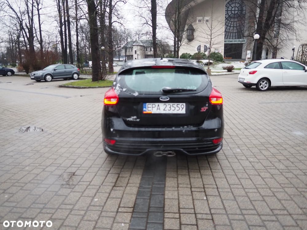 Ford Focus 2.0 TDCi ST-2 - 6