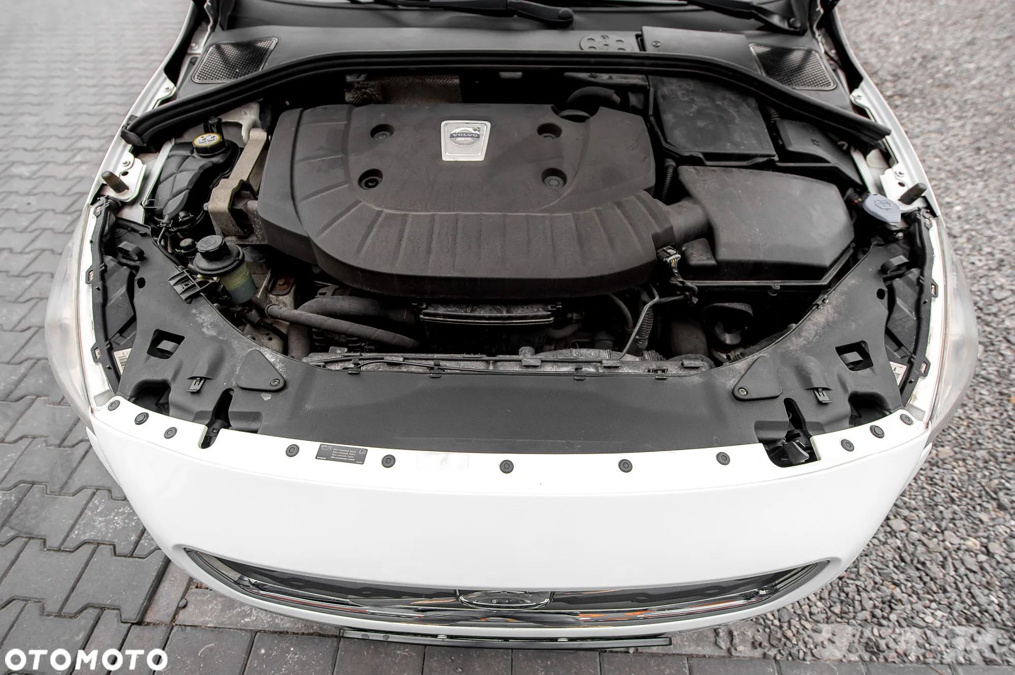 Volvo V60 D4 AWD - 32