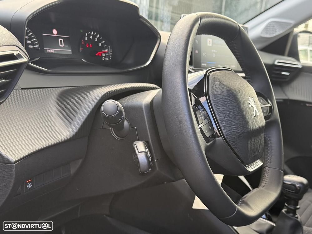 Peugeot 208 PureTech 100 Style - 22