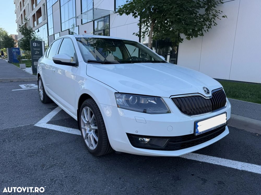 Skoda Octavia 2.0 TDI DSG Style - 1