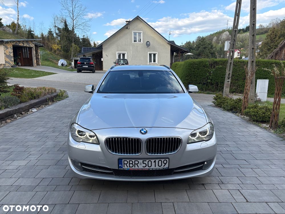 BMW Seria 5 525d xDrive Modern Line - 2