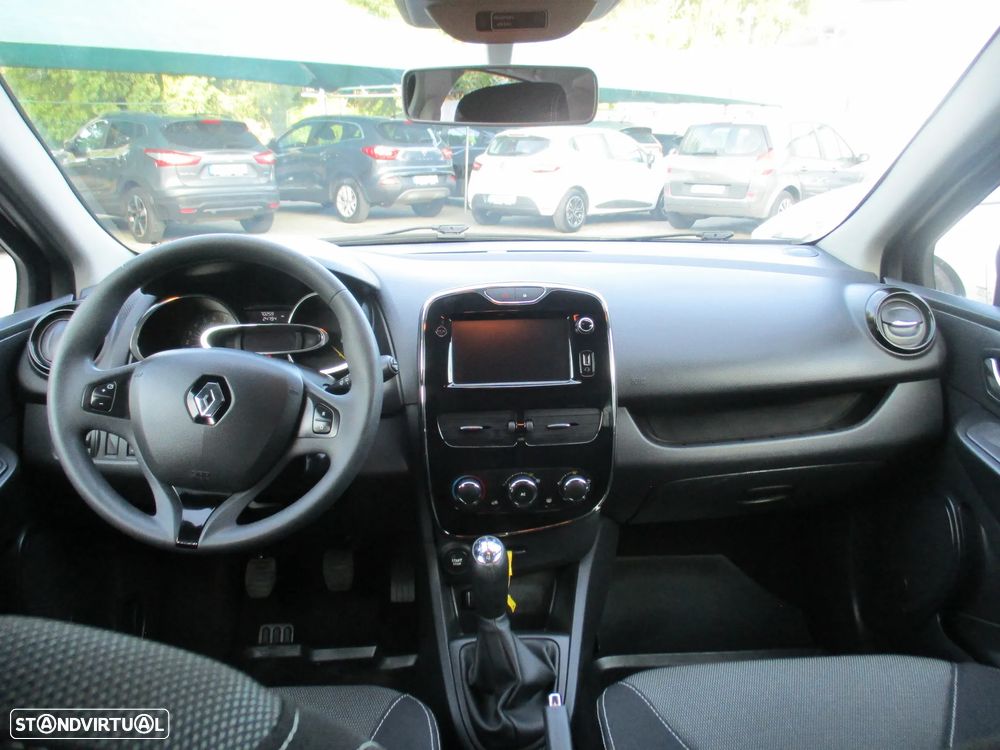 Renault Clio - 10