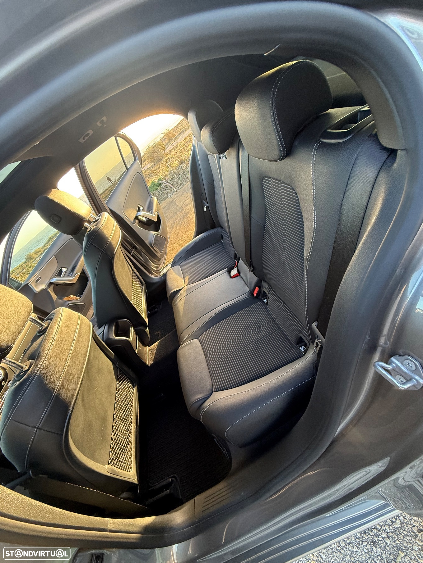 Mercedes-Benz A 180 7G-DCT Style - 12