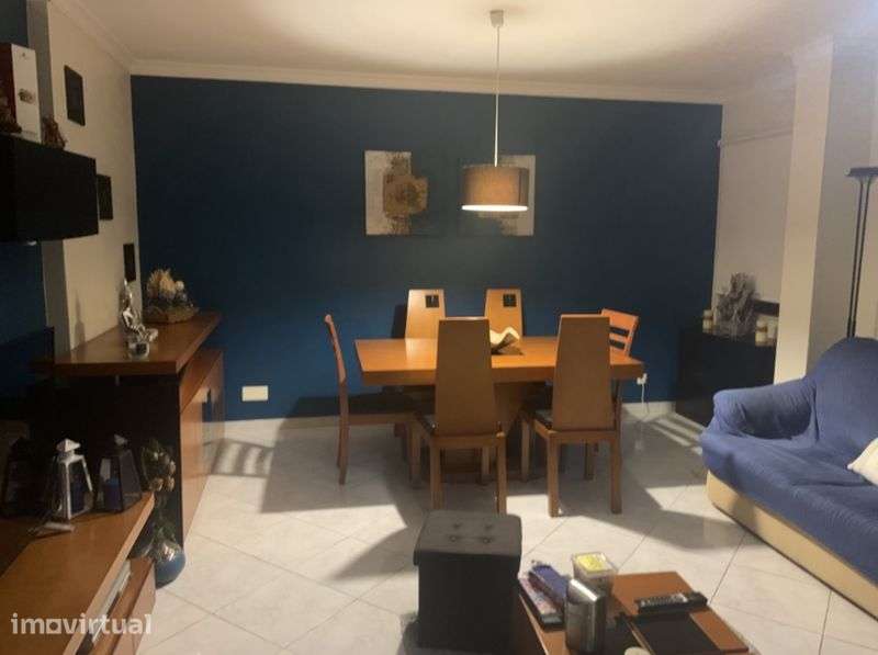 Aluga-se apartamento T3 - Grande imagem: 3/8