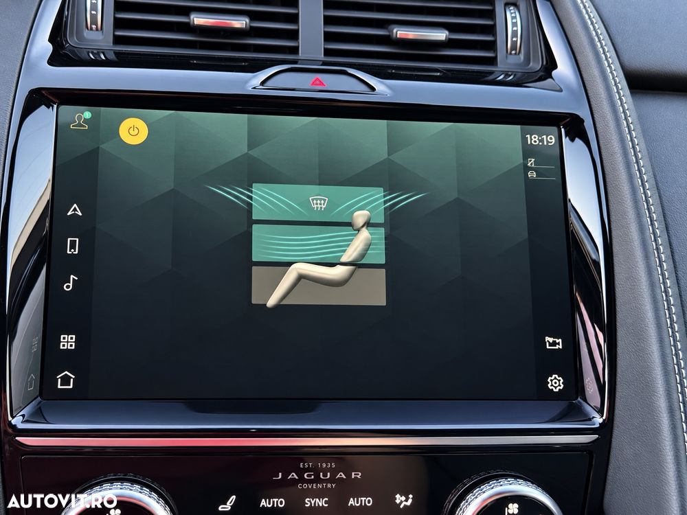 Jaguar E-Pace D200 AWD R-Dynamic SE - 16