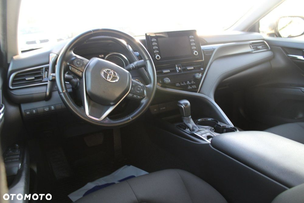 Toyota Camry - 13