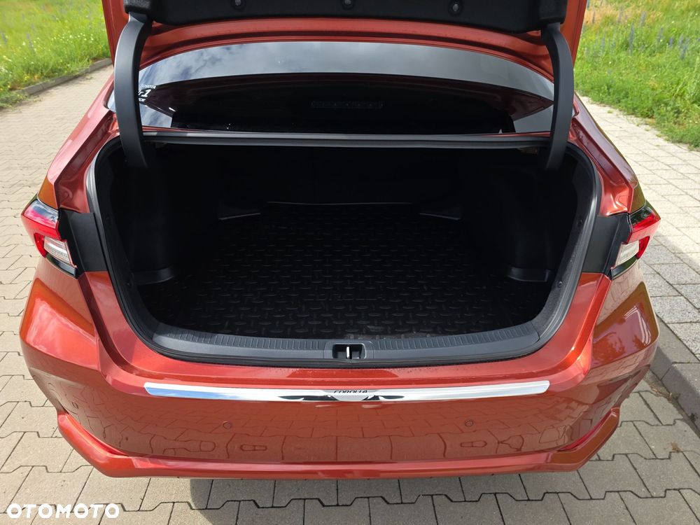 Toyota Corolla 1.8 Hybrid GR Sport - 18