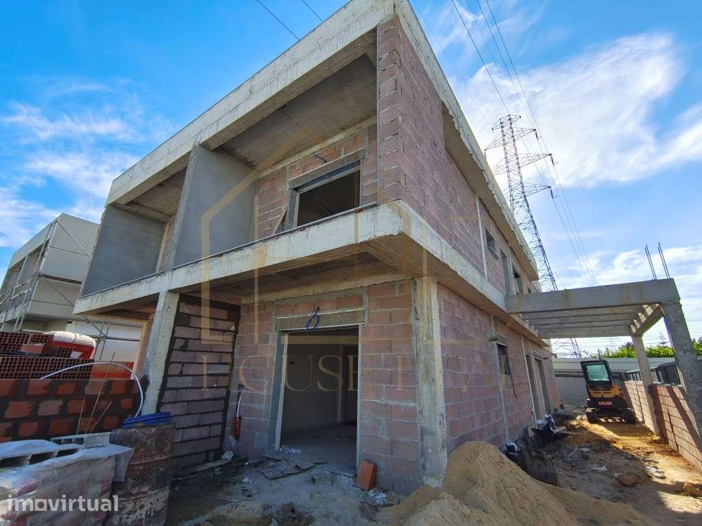 DESLUMBRANTE Moradia T4 com Pérgola. Fernão Ferro - Grande imagem: 3/21