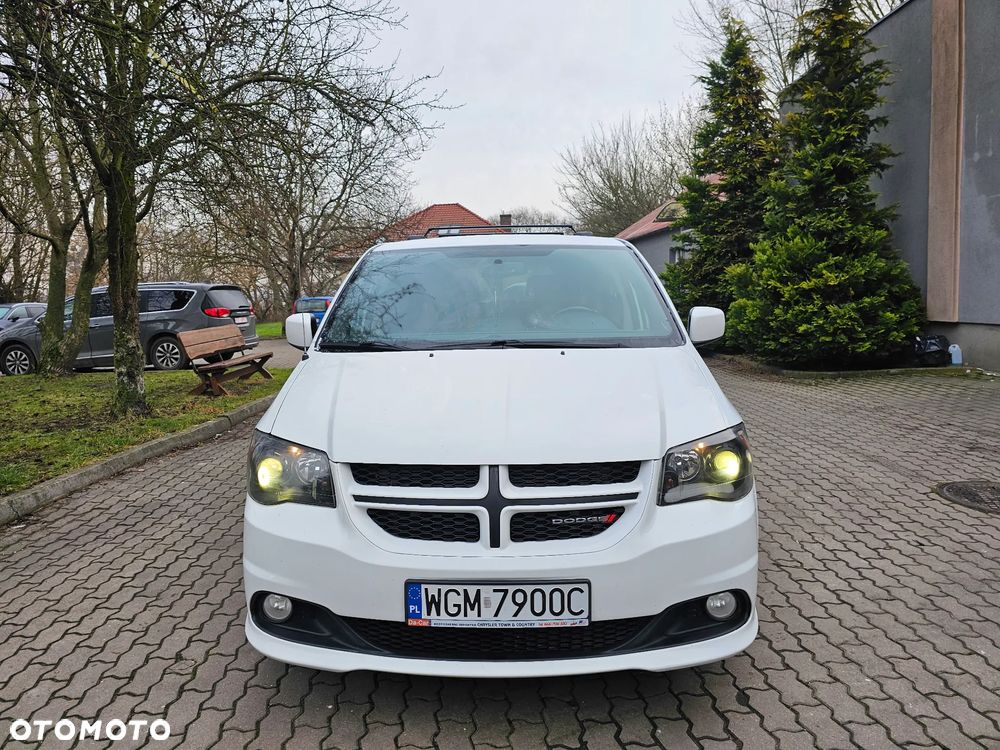 Dodge Grand Caravan 3.6 R/T - 21