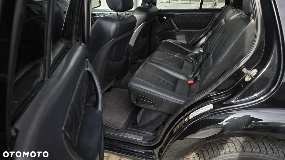 Mercedes-Benz ML - 19