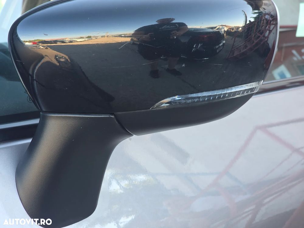Renault Captur (ENERGY) TCe 90 INTENS - 16