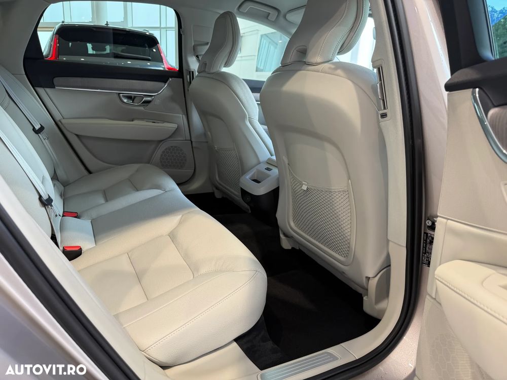 Volvo S90 B5 MHEV AT AWD Core - 24