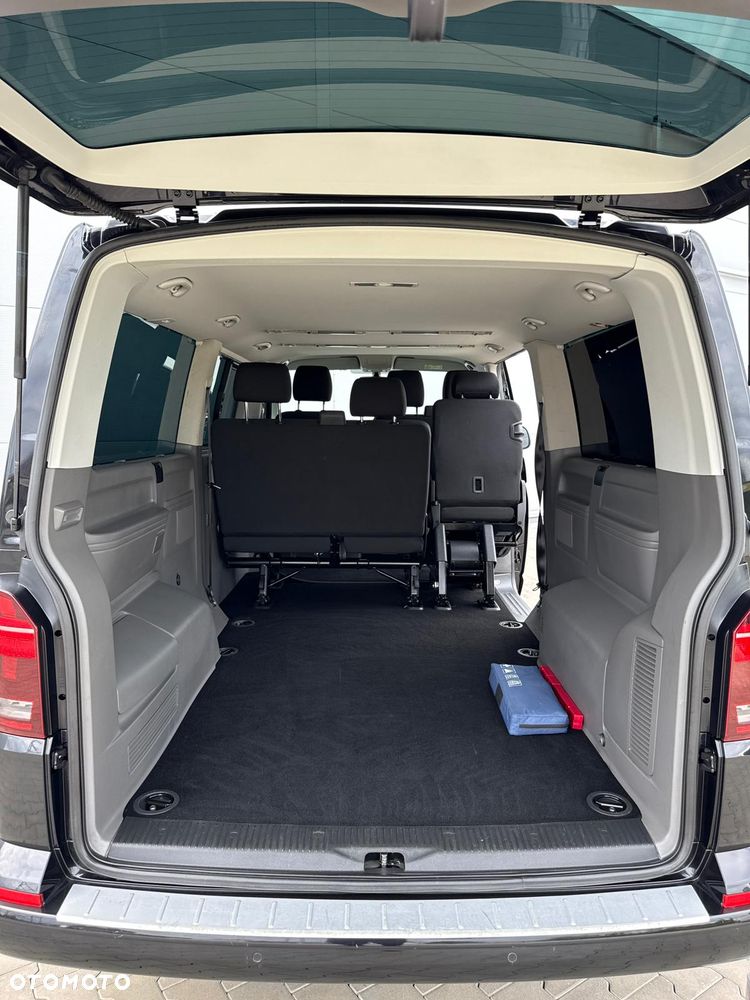Volkswagen Caravelle 2.0 TDI L2 Comfortline DSG - 12