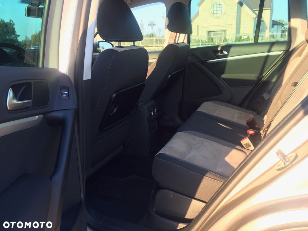 Volkswagen Tiguan - 19
