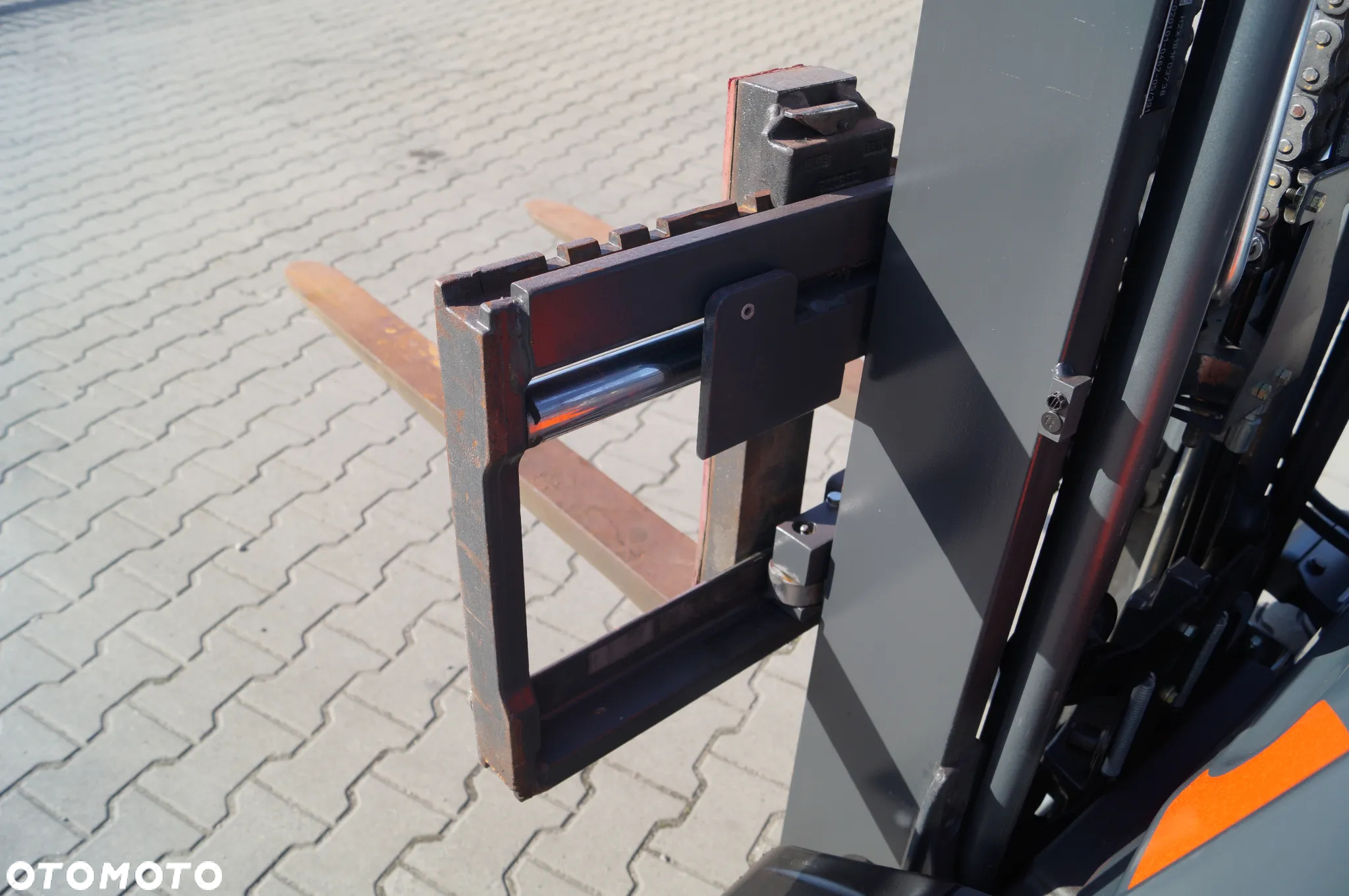Linde H16-T EVO Wózek Widłowy Triplex - 18