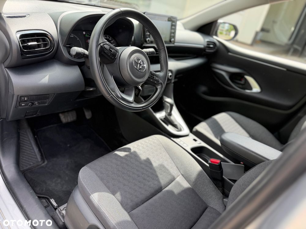 Toyota Yaris - 7