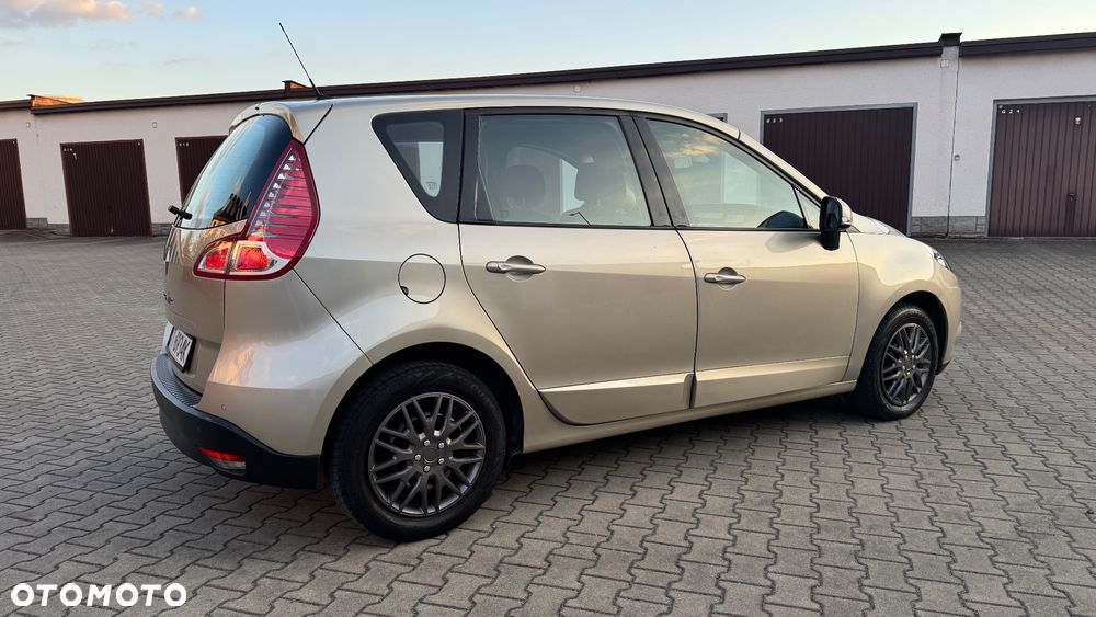 Renault Scenic 1.6 16V 110 Xmod Paris - 13