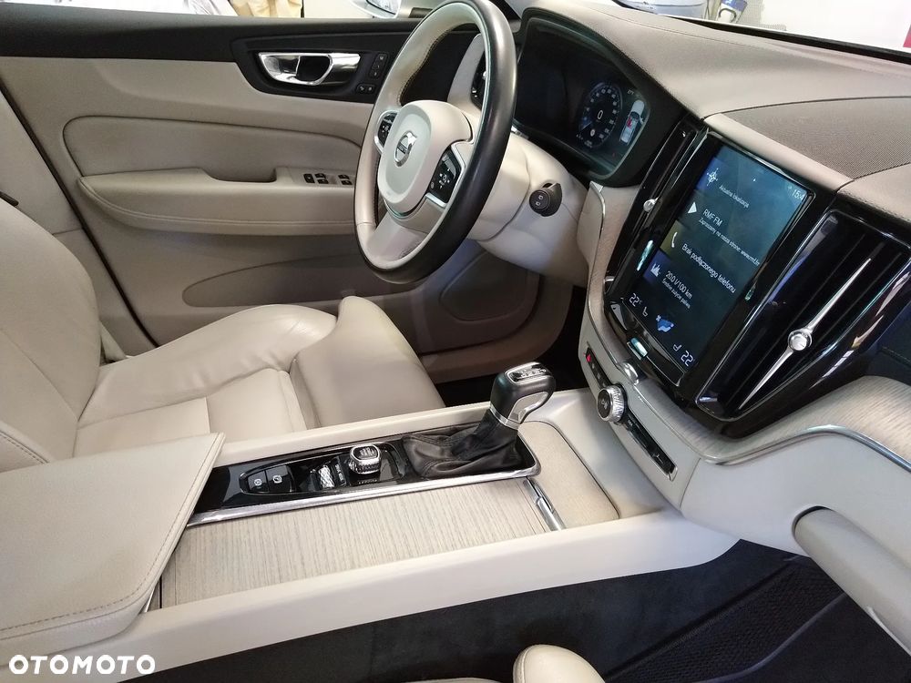 Volvo XC 60 D4 Inscription - 10