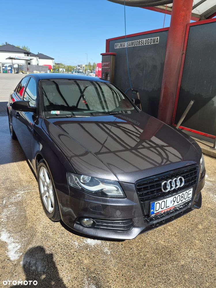 Audi A4 Limousine - 2