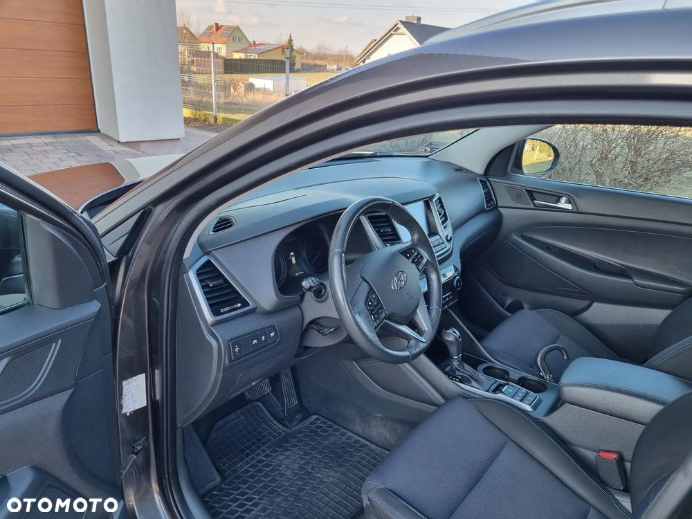 Hyundai Tucson 2.0 CRDI Comfort 4WD - 6