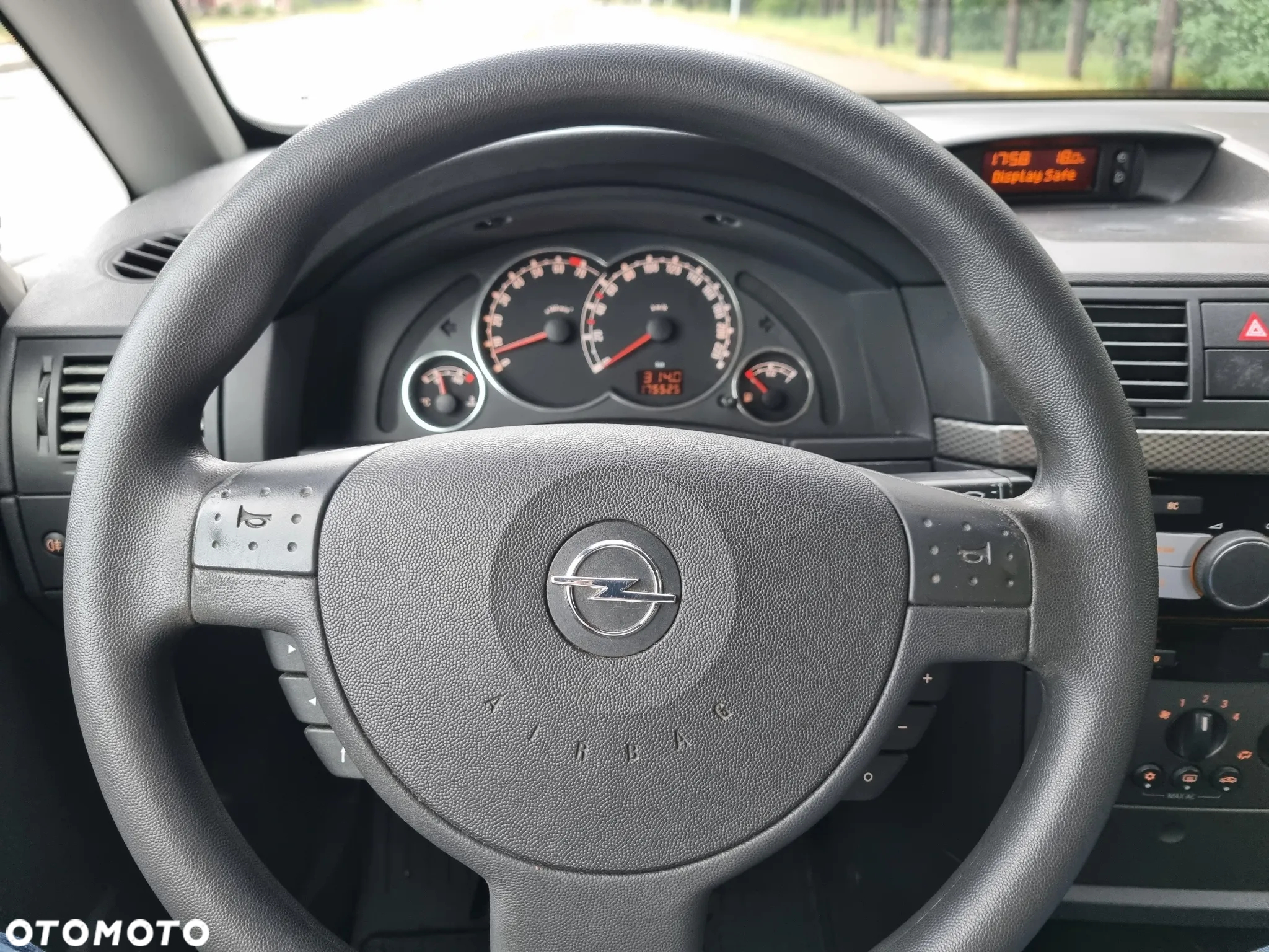Opel Meriva - 24