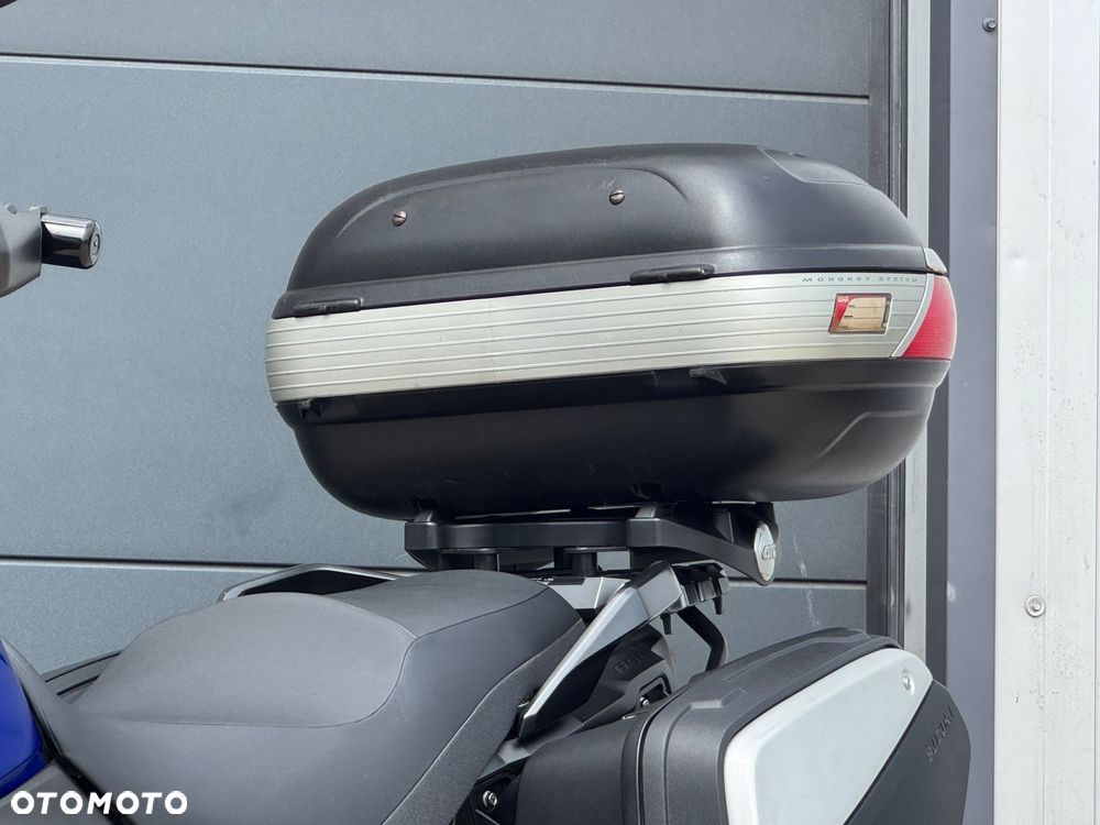 Suzuki V-STROM - 33