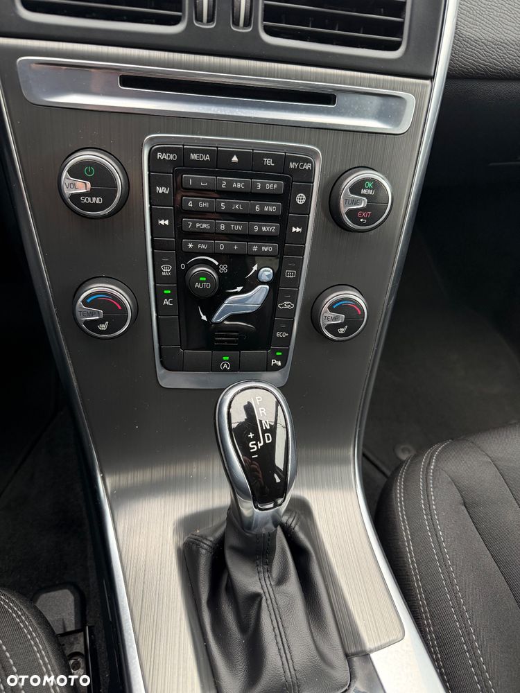 Volvo XC 60 D3 Geartronic Kinetic - 18