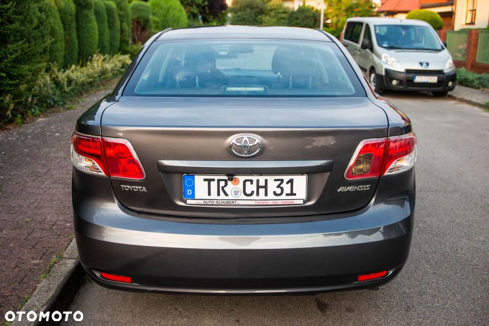 Toyota Avensis Touring Sports 1.8 Comfort - 6