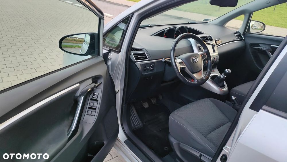 Toyota Verso 1.6 D-4D 7-Sitzer Start/Stop Skyview Edition - 6