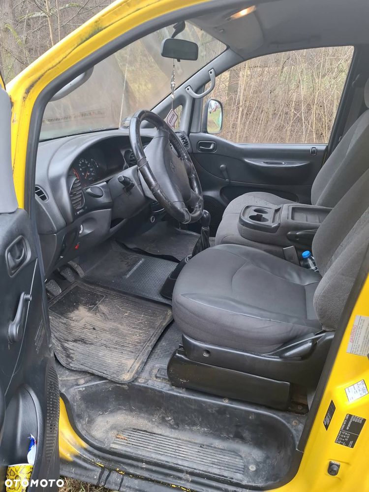 Hyundai H-1 - 5