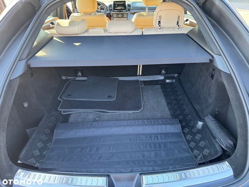 Mercedes-Benz GLE - 15