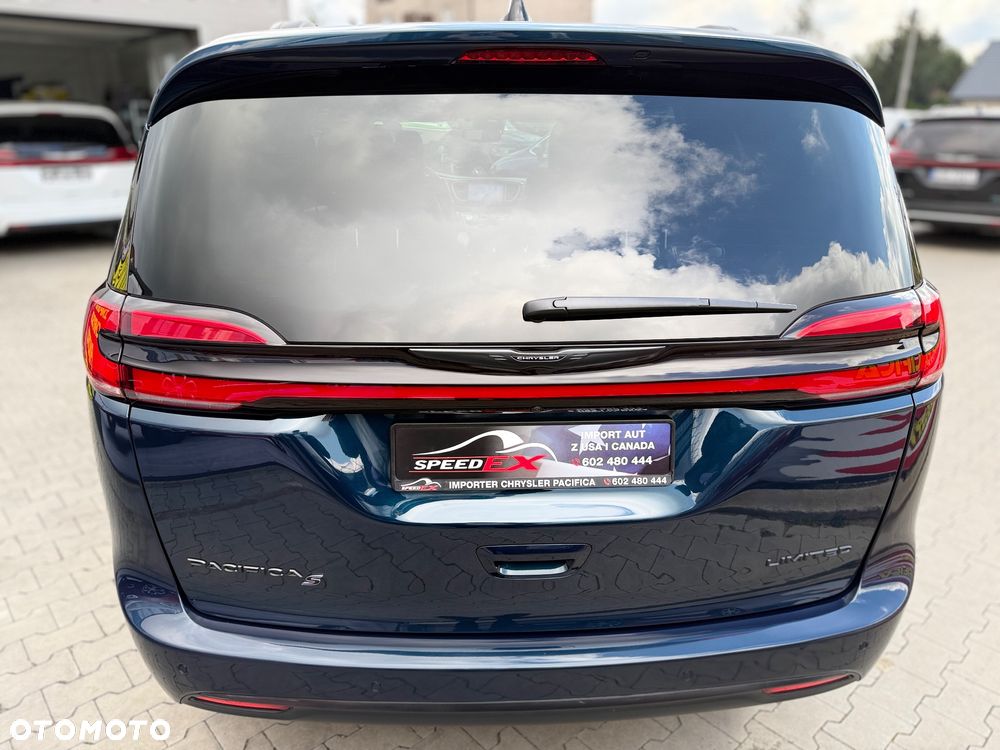Chrysler Pacifica - 14