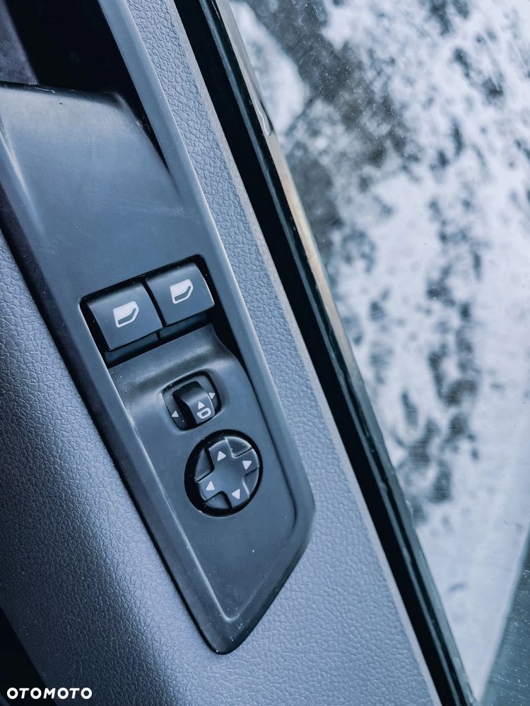 Peugeot Expert 2.0 Standard Premium - 21