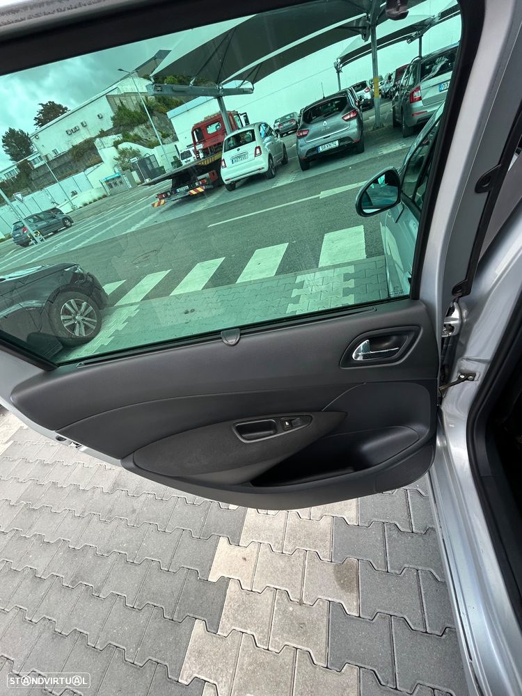 Peugeot 308 SW 1.6 HDi Premium CVM6 - 12
